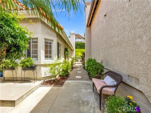 25  Gema  , San Clemente, CA