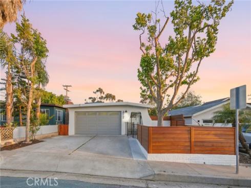 212 Avenida Sierra