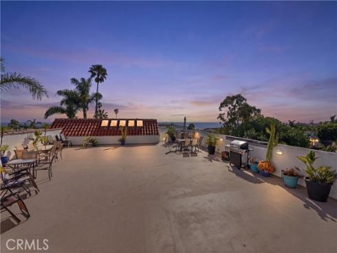 206 Avenida Montalvo 8