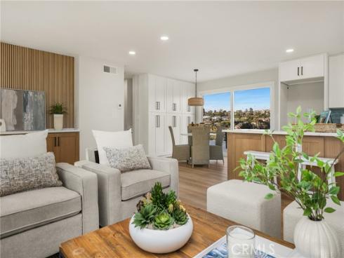 115 Monte Vista 8 , San Clemente, CA