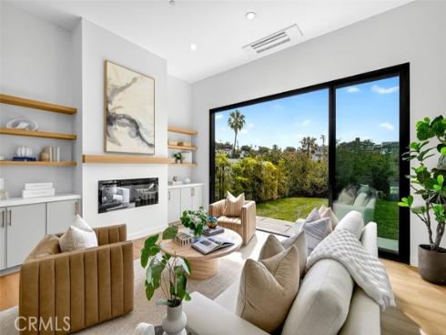 229 Avenida Monterey 1