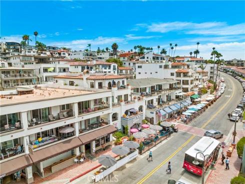 111 W Avenida Santiago , San Clemente, CA