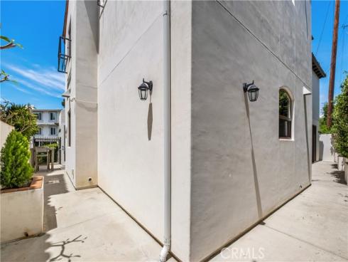 407 Avenida Santa Barbara A , San Clemente, CA