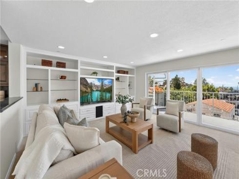 111 Revuelta Court, San Clemente, CA