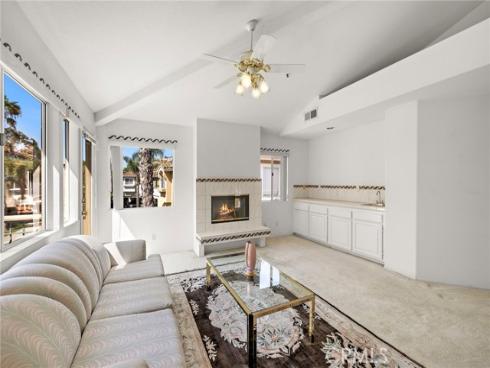 1012  Las Posas  , San Clemente, CA