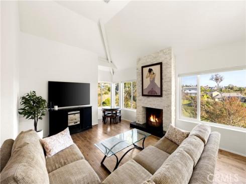 152  Avenida Mesita  18 , San Clemente, CA