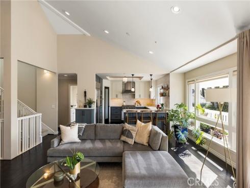 150 W Avenida San Antonio , San Clemente, CA