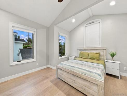 165 W Avenida San Antonio  , San Clemente, CA