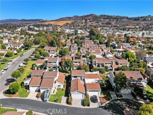 33102 Halfmoon Court, San Juan Capistrano, CA