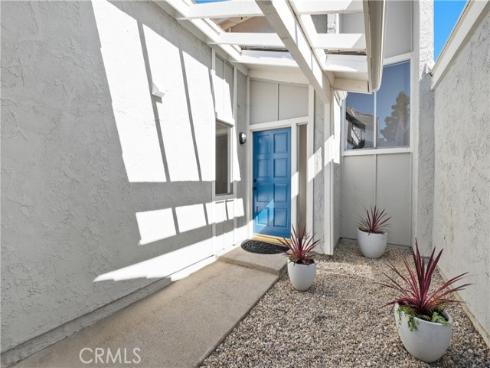 33102 Halfmoon Court, San Juan Capistrano, CA