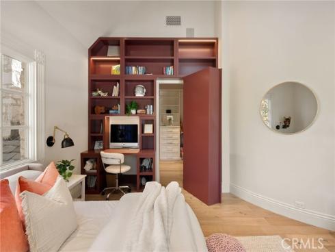 10  Strawberry  , San Juan Capistrano, CA