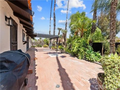 29612  Spotted Bull  , San Juan Capistrano, CA