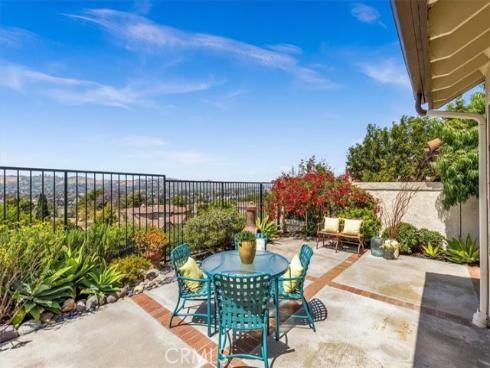 27367 Paseo Placentia