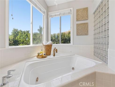 28382 Calle Pinon , San Juan Capistrano, CA