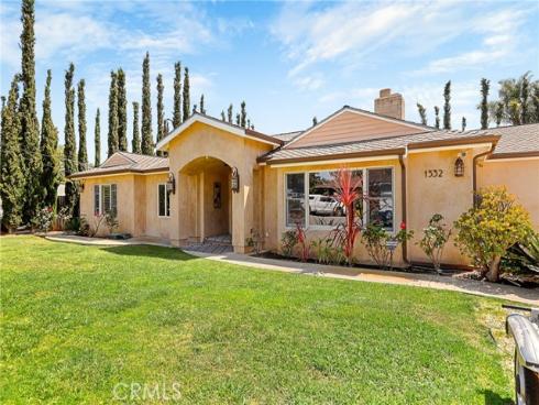 1532  Windsor   Lane, Santa Ana, CA