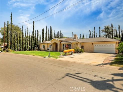 1532  Windsor   Lane, Santa Ana, CA