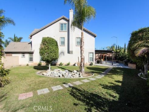 700 W Pepper Tree   Lane, Santa Ana, CA