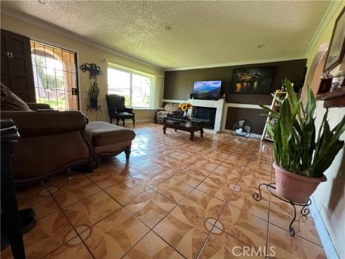 3937 W Mcfadden  A  Avenue, Santa Ana, CA