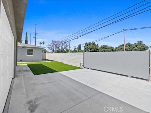 2429 W Borchard   Avenue, Santa Ana, CA