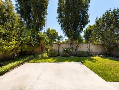 2126 E Wellington   Avenue, Santa Ana, CA