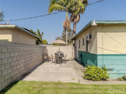 2226  Magnolia   Avenue, Santa Ana, CA