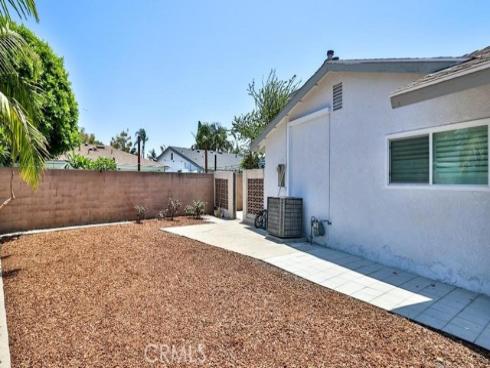 822 E Borchard   Avenue, Santa Ana, CA