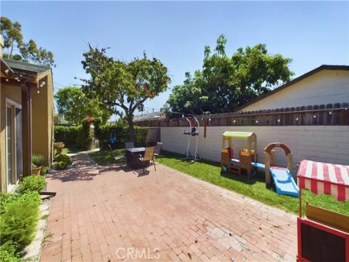 2647  Monte Carlo  40  Drive, Santa Ana, CA