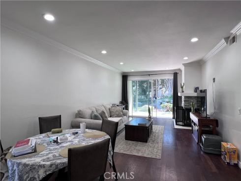 2534  Macarthur  K  Boulevard, Santa Ana, CA