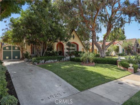 2446 N Heliotrope   Drive, Santa Ana, CA