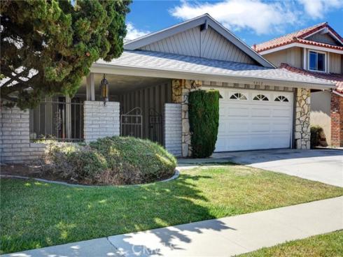 1418 W Carriage   Drive, Santa Ana, CA