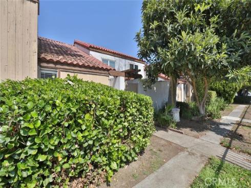 2521 W Sunflower  A4  Avenue, Santa Ana, CA