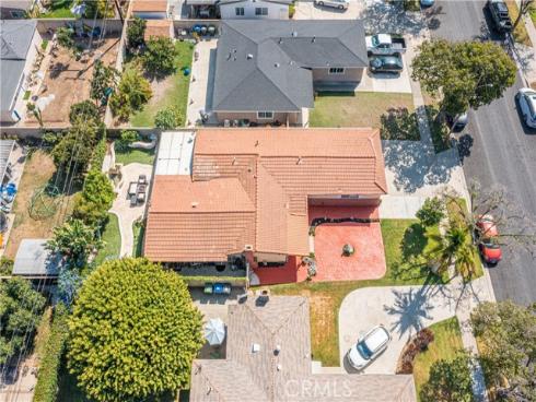 813 N Mantle   Lane, Santa Ana, CA