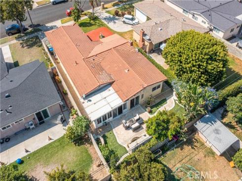 813 N Mantle   Lane, Santa Ana, CA