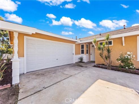 1234 S Shawnee   Drive, Santa Ana, CA