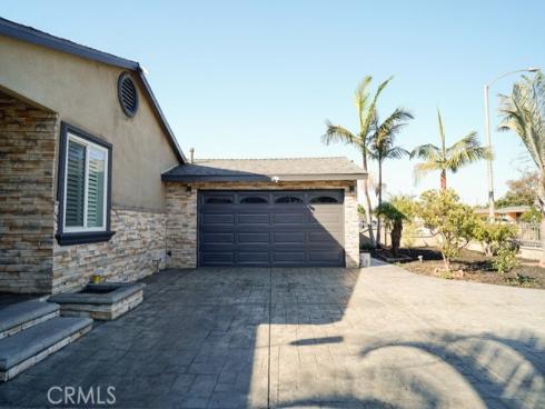 914  Toddy   Street, Santa Ana, CA