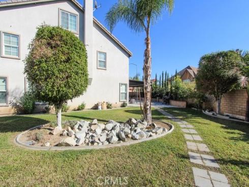 700 W Pepper Tree   Lane, Santa Ana, CA