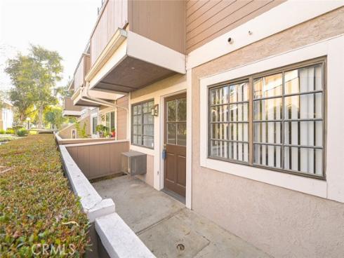 1507 S Raitt  83  Street, Santa Ana, CA