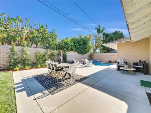 12982  Ranchwood   Road, Santa Ana, CA