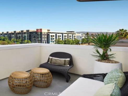 1818 E. 1st 520 Street, Santa Ana, CA