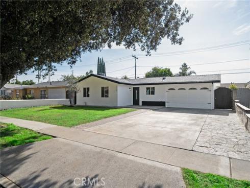 2524 W Borchard   Avenue, Santa Ana, CA