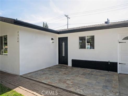 2524 W Borchard   Avenue, Santa Ana, CA