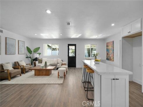 2524 W Borchard   Avenue, Santa Ana, CA