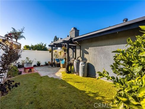 2045  Barclay   Court, Santa Ana, CA