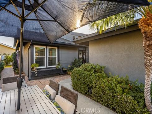 2045  Barclay   Court, Santa Ana, CA