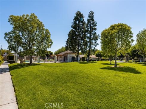 2045  Barclay   Court, Santa Ana, CA