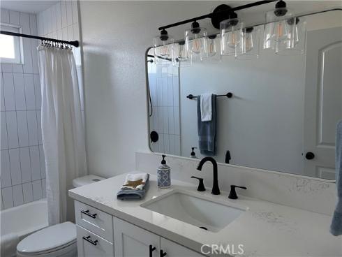 1400 W Warner  5  Avenue, Santa Ana, CA