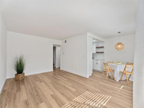 1400 W Warner  5  Avenue, Santa Ana, CA