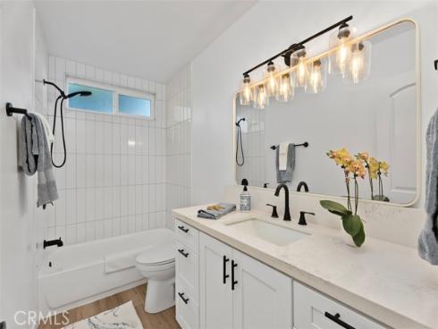 1400 W Warner  5  Avenue, Santa Ana, CA