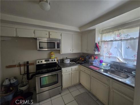 624 S Sullivan 6D Street, Santa Ana, CA