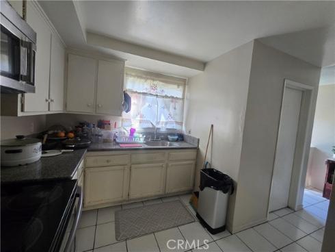 624 S Sullivan 6D Street, Santa Ana, CA